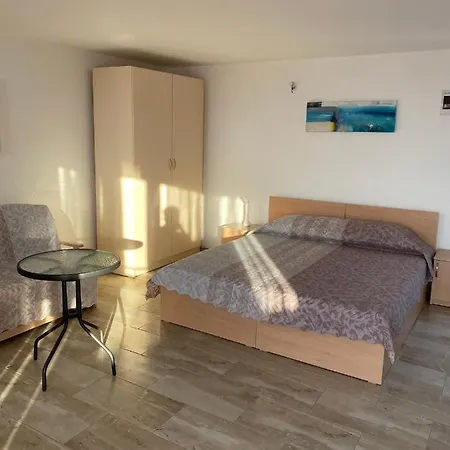Apartment Studio Javor Rogachevo